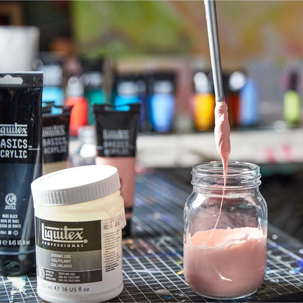 Liquitex Basics Round Synthetic Brush