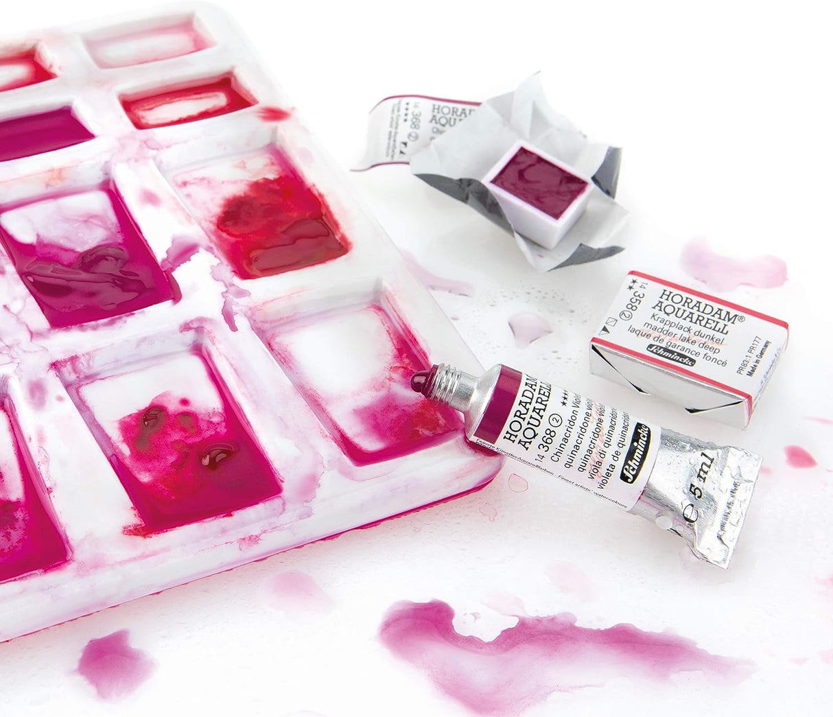Schmincke Horadam Aquarell Set in a Metal Box, 12 colours, Full-Pan