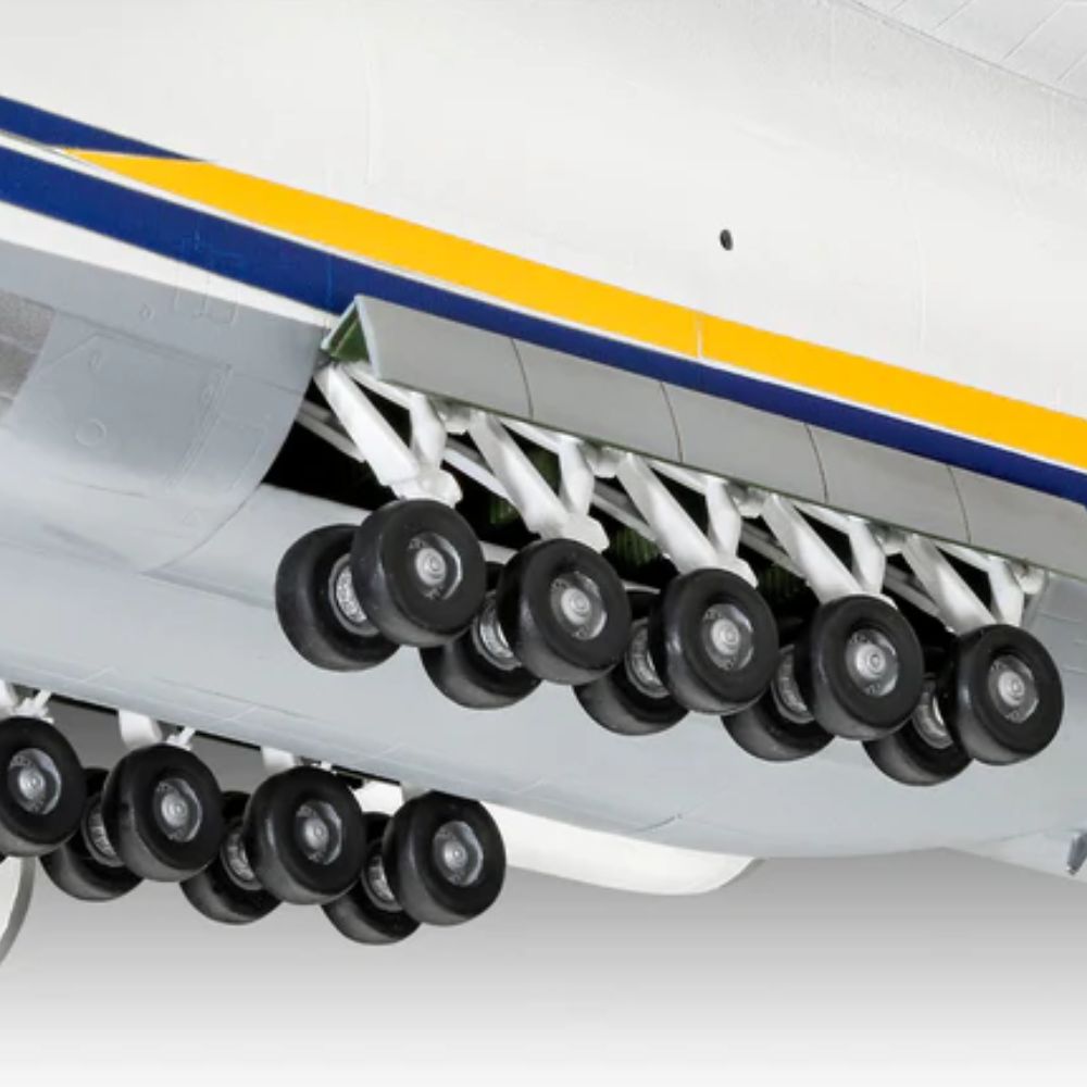 Revell Antonov An-124 Ruslan Model Kit