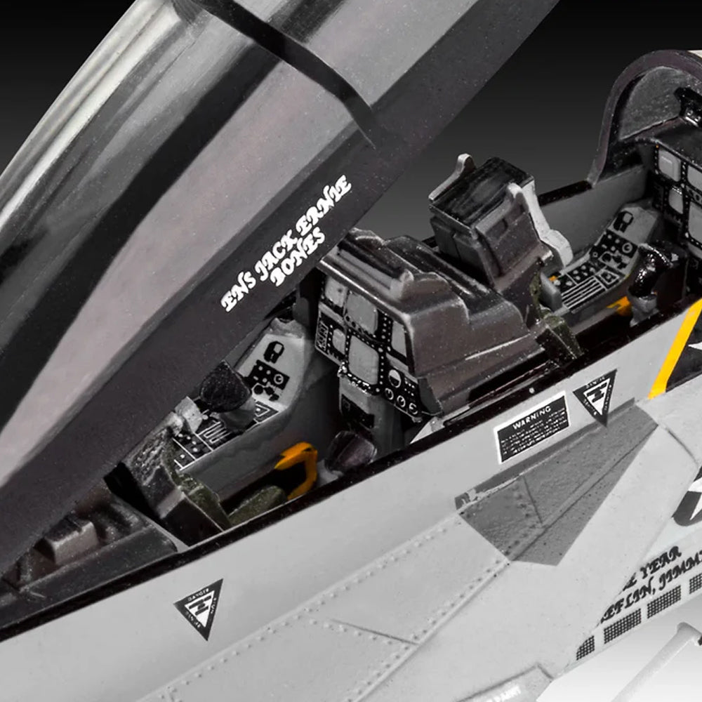 Revell F-A-18F Super Hornet Scale Model Set, 1:72