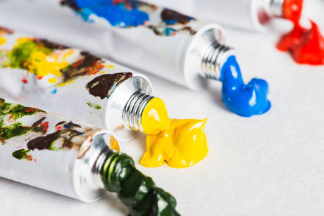 How to Choose the Right Acrylic Paint for Your Modeling and Art Projects