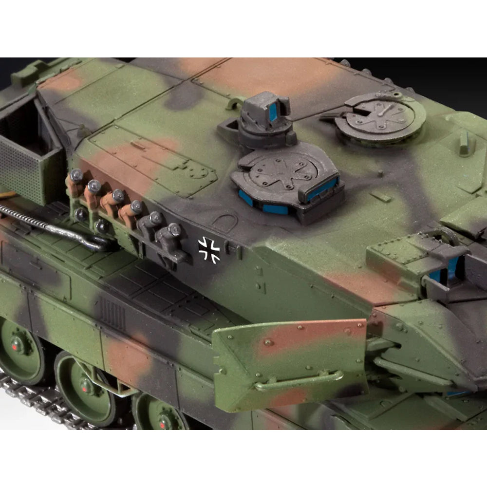 Revell Leopard 2 A6-A6M Scale Model, 1:72