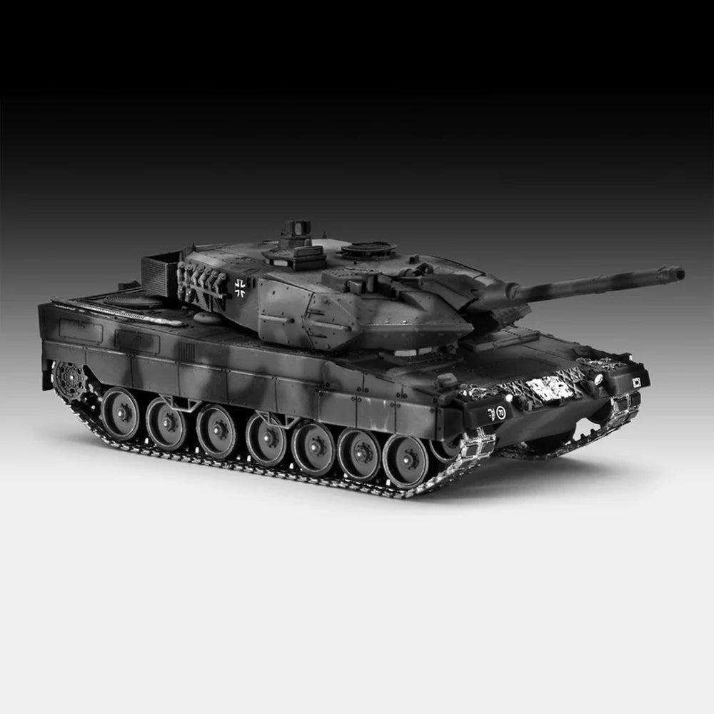 Revell Leopard 2 A6-A6M Scale Model, 1:72