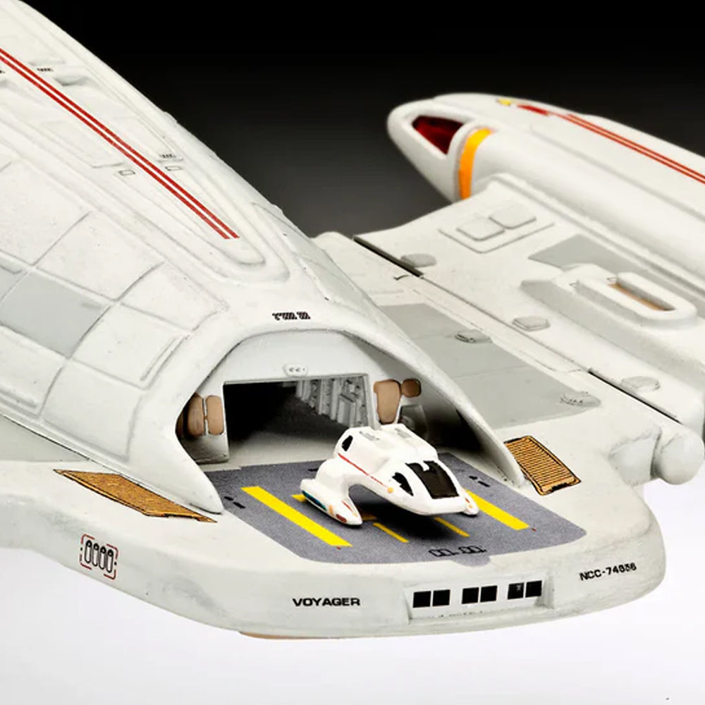 Revell Star Trek: U.S.S. Voyager Scale Model, 1:670