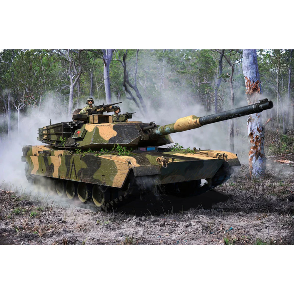 Revell M1A1 AIM (SA) - M1A2 Abrams Tank Scale Model Set, 1:72