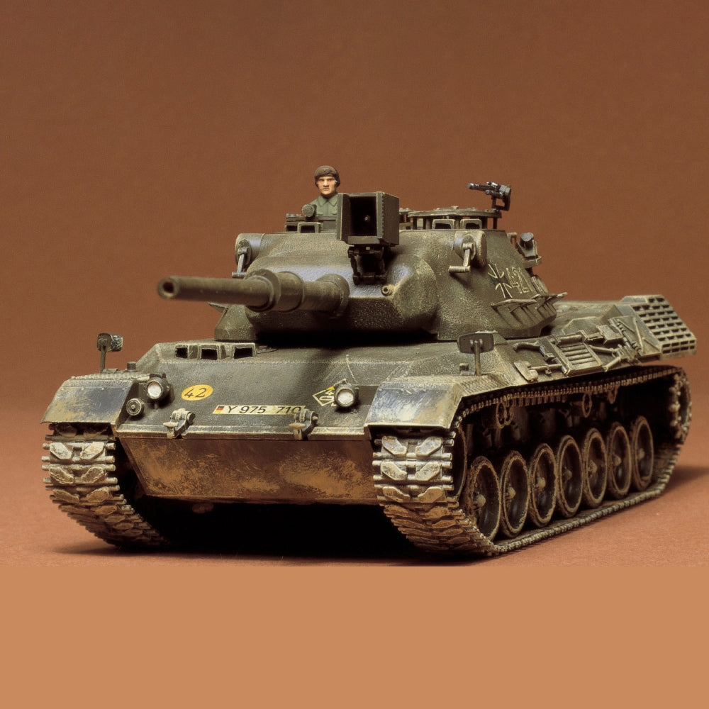 Tamiya Kampfpanzer Leopard Medium Tank Scale Model Kit, 1:35