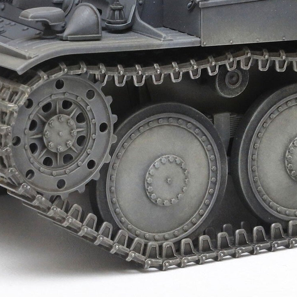 Tamiya Pz.Kpfw.38(t) Ausf. E/F Scale Model, 1:35