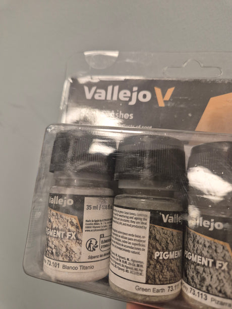 Vallejo Pigment FX Soot & Ashes