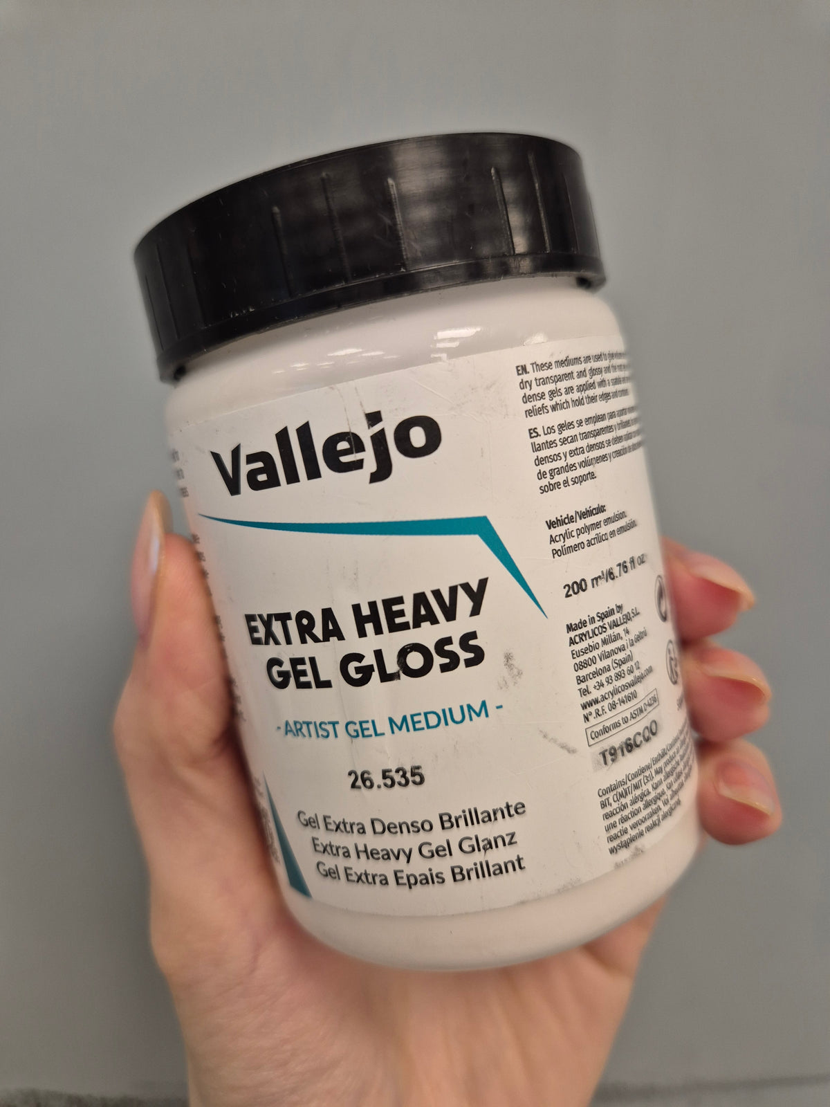 Vallejo itin tirštas blizgus gelis, 200 ml